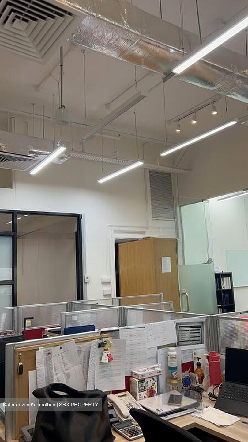 High Street Centre (D6), Office #517786321